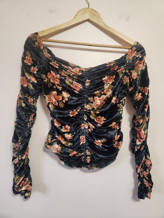 Free People Tops - Free People Reina Floral Velvet Ruched Off Shoulder Long Sleeve Top Size S EUC